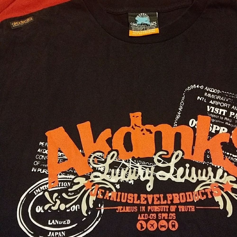 Men's t shirt